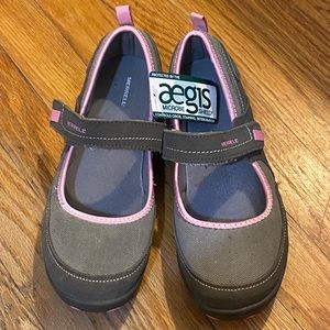 New Mary Jane Merrill’s